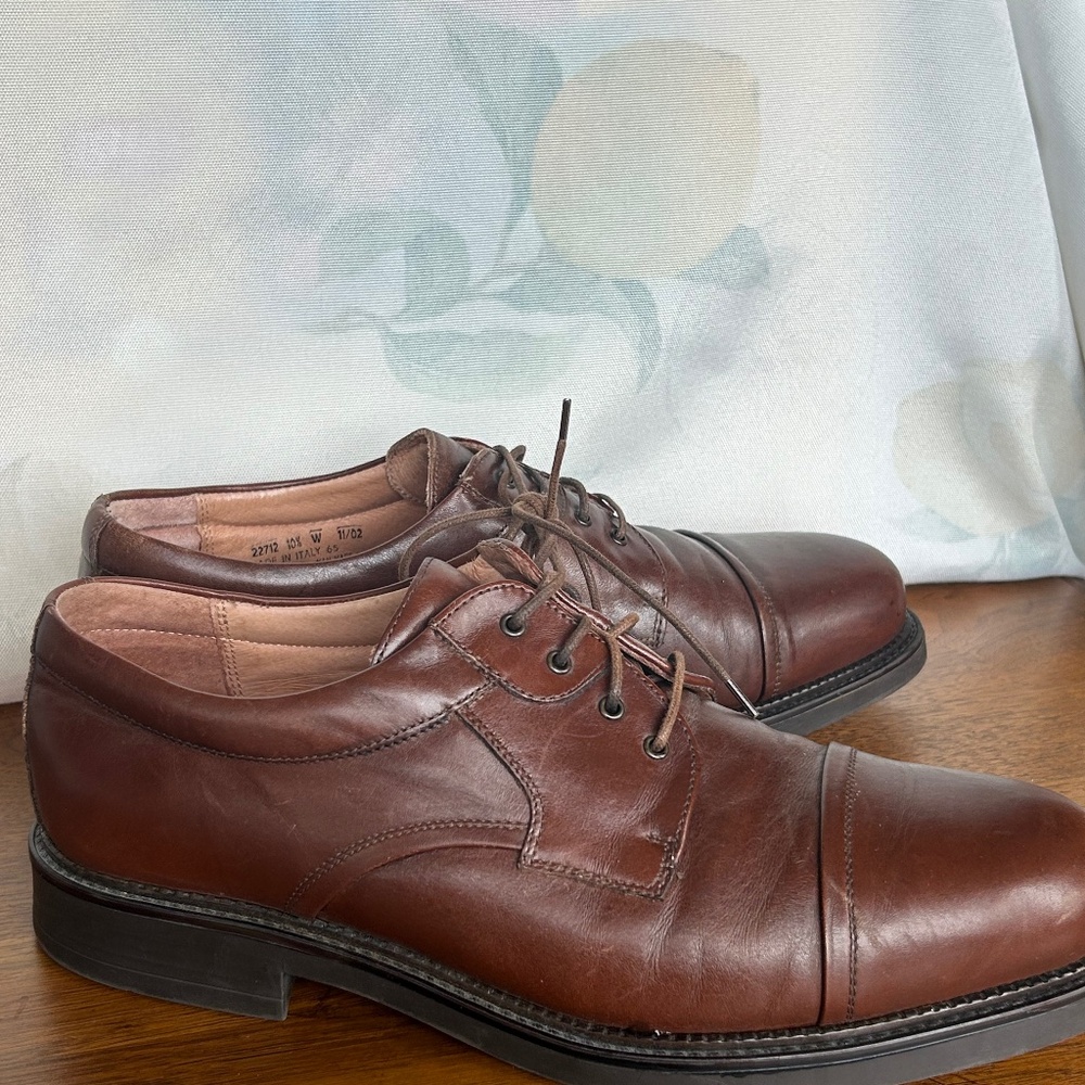 Clark’s Bostonian Oxford shoes 10.5 Wide
